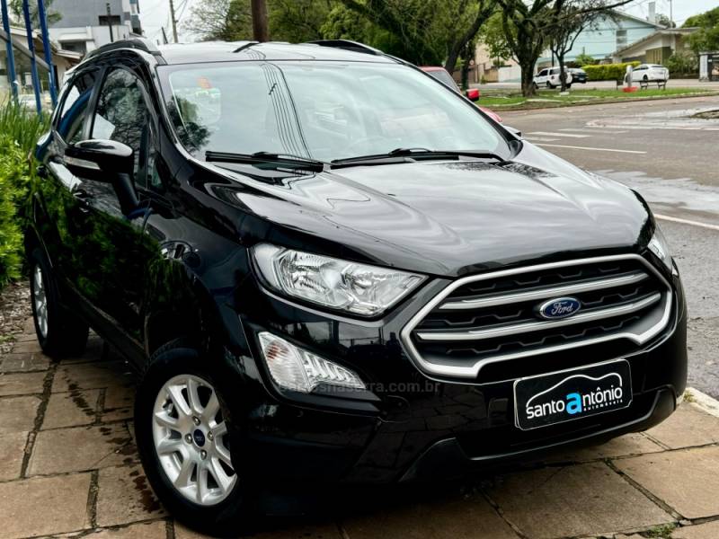 FORD - ECOSPORT - 2018/2019 - Preta - R$ 73.900,00