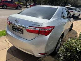 TOYOTA - COROLLA - 2015/2016 - Prata - R$ 79.900,00