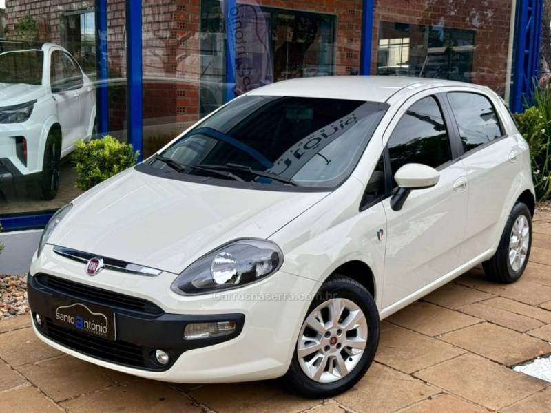 FIAT - PUNTO - 2016/2015 - Branca - R$ 44.900,00