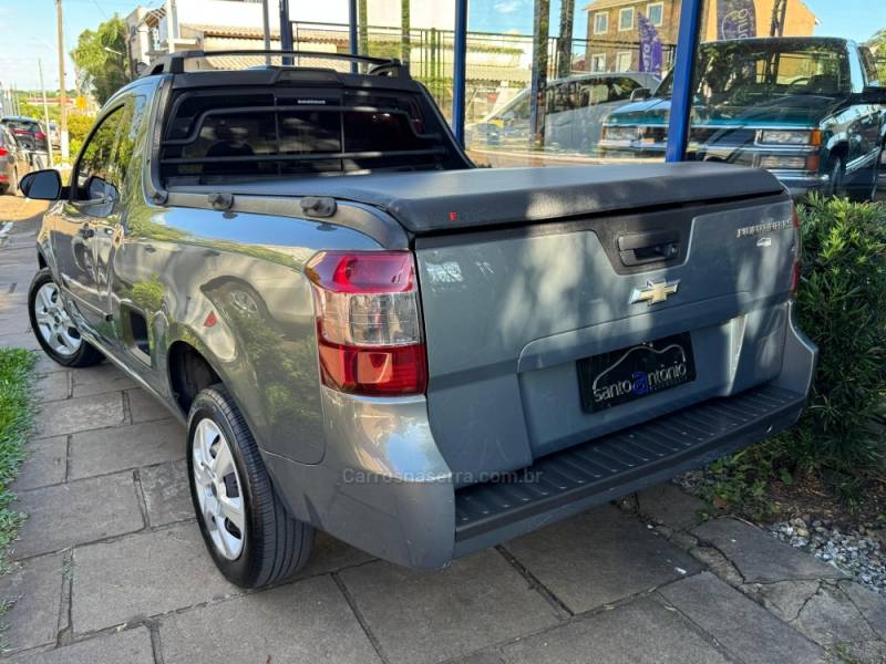 CHEVROLET - MONTANA - 2012/2013 - Cinza - R$ 37.900,00