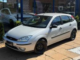 FORD - FOCUS - 2007/2008 - Prata - R$ 23.900,00