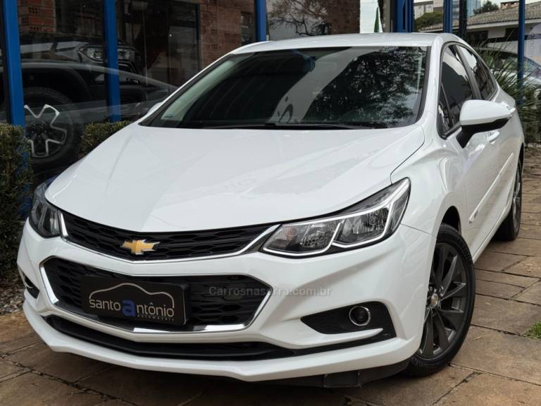 CHEVROLET - CRUZE - 2018/2019 - Branca - R$ 89.900,00