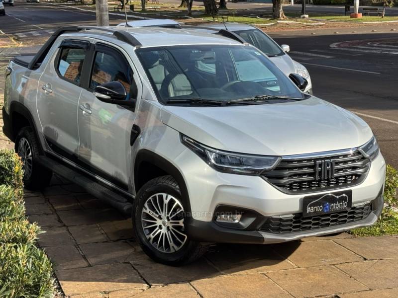 FIAT - STRADA - 2023/2023 - Prata - R$ 113.900,00