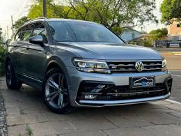 VOLKSWAGEN - TIGUAN - 2018/2019 - Prata - R$ 169.900,00