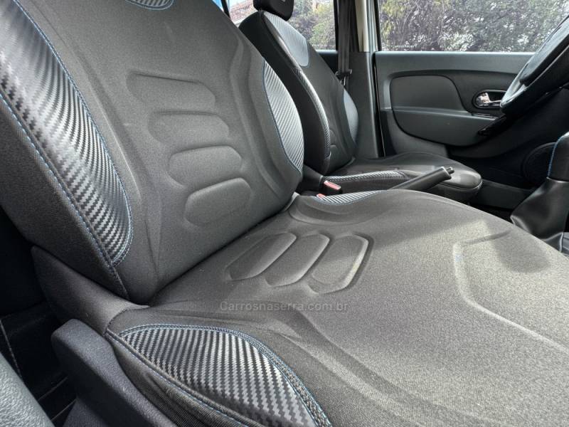RENAULT - SANDERO - 2017/2017 - Prata - R$ 49.900,00