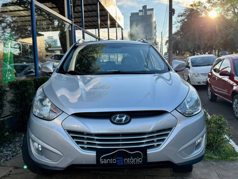 HYUNDAI - IX35 - 2013/2014 - Prata - R$ 72.900,00
