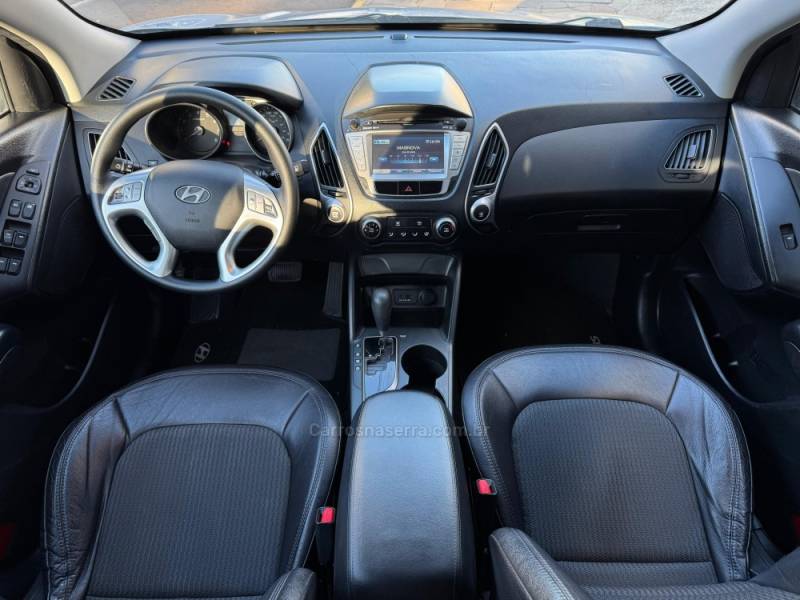 HYUNDAI - IX35 - 2013/2014 - Prata - R$ 72.900,00