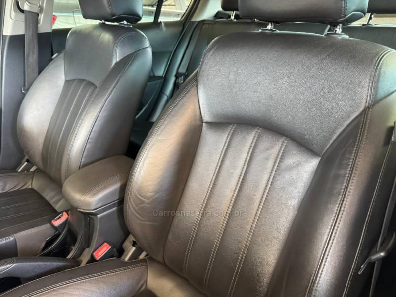 CHEVROLET - CRUZE - 2013/2014 - Preta - R$ 61.900,00