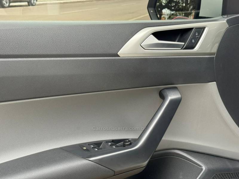 VOLKSWAGEN - POLO - 2019/2019 - Branca - R$ 82.900,00