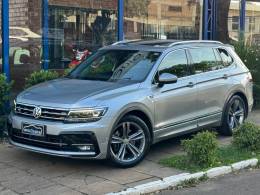 VOLKSWAGEN - TIGUAN - 2018/2019 - Prata - R$ 169.900,00