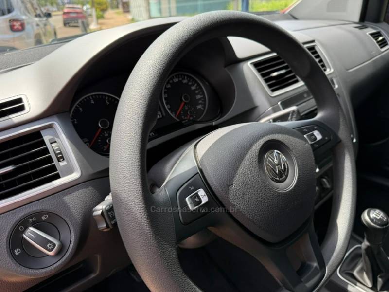 VOLKSWAGEN - FOX - 2020/2021 - Vermelha - R$ 66.900,00