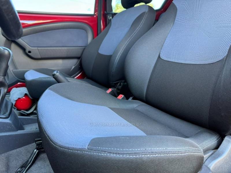 FORD - KA - 2012/2013 - Vermelha - R$ 33.900,00
