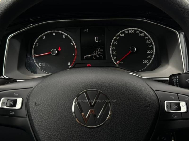 VOLKSWAGEN - POLO - 2024/2025 - Prata - R$ 76.900,00