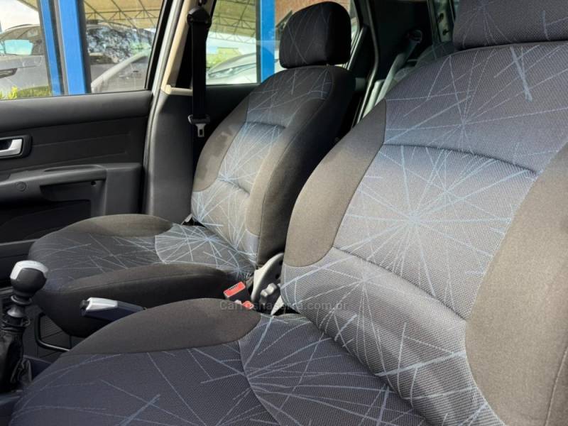 FIAT - PALIO - 2008/2009 - Cinza - R$ 33.900,00