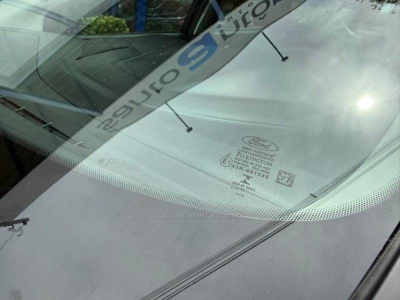 FORD - FOCUS - 2015/2015 - Preta - R$ 55.900,00