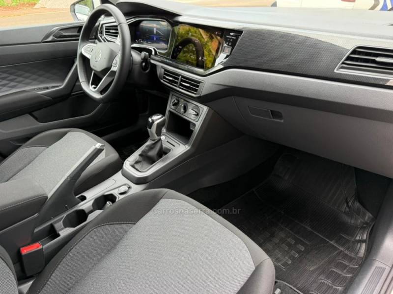VOLKSWAGEN - POLO - 2024/2025 - Branca - R$ 99.900,00