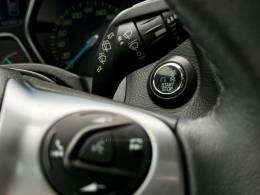 FORD - FOCUS - 2015/2015 - Preta - R$ 55.900,00