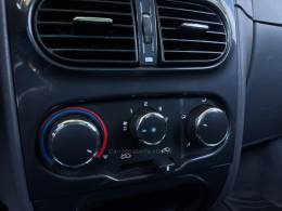 FIAT - STRADA - 2015/2016 - Vermelha - R$ 59.900,00