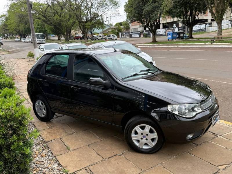 FIAT - PALIO - 2007/2007 - Preta - R$ 26.900,00