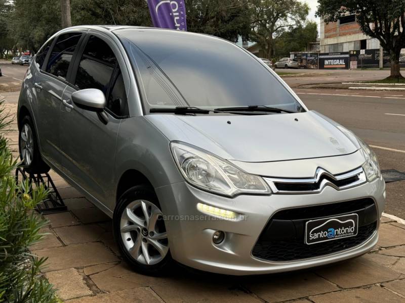 CITROËN - C3 - 2012/2013 - Prata - R$ 37.900,00