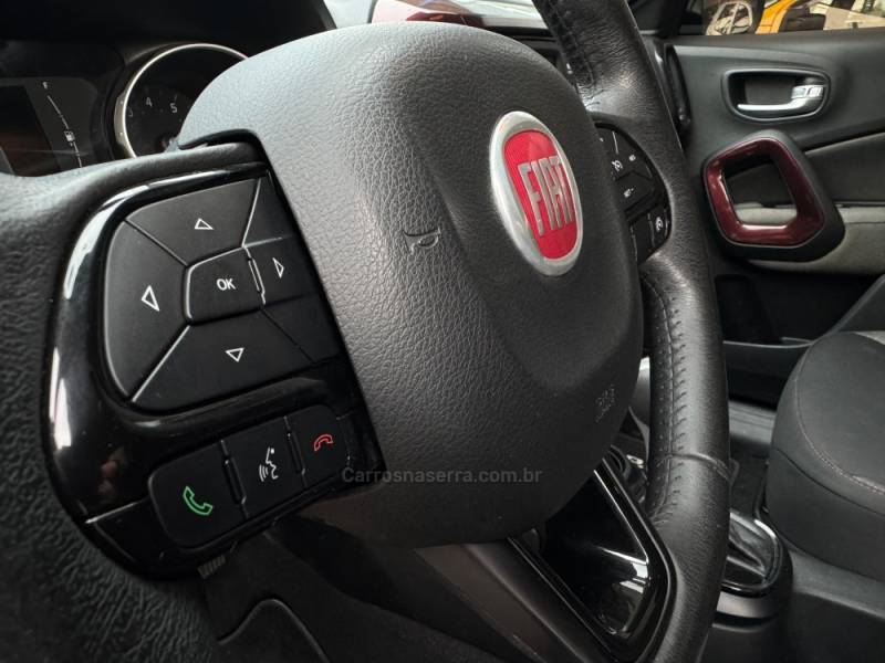 FIAT - TORO - 2016/2016 - Vermelha - R$ 92.900,00