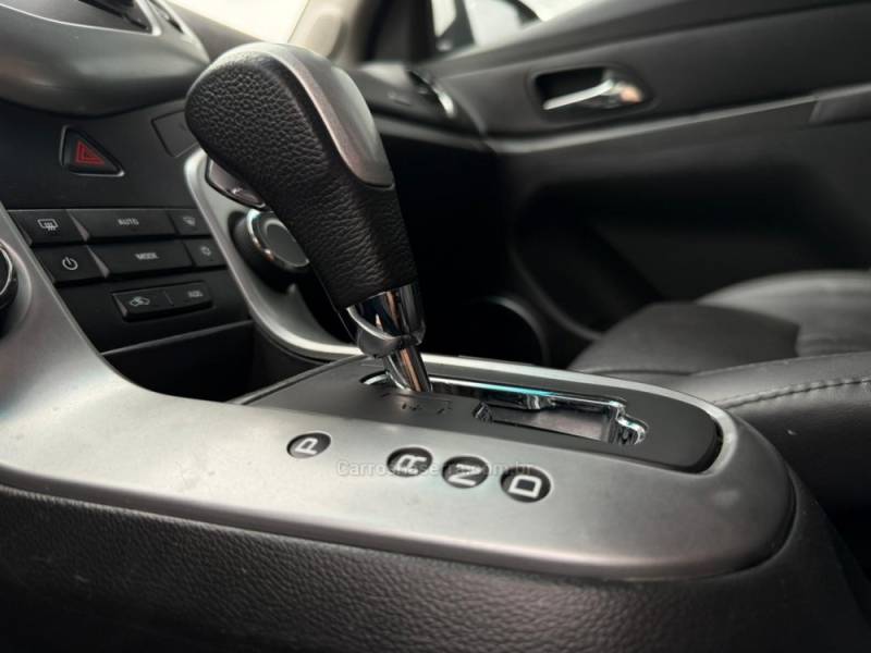 CHEVROLET - CRUZE - 2011/2012 - Branca - R$ 54.900,00