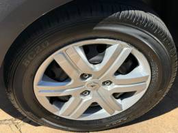 RENAULT - KWID - 2019/2020 - Branca - R$ 39.900,00