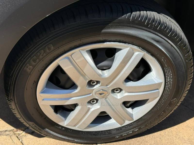 RENAULT - KWID - 2019/2020 - Branca - R$ 39.900,00