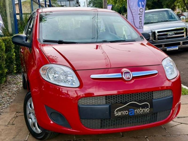 FIAT - PALIO - 2015/2016 - Vermelha - R$ 41.900,00