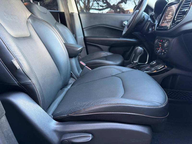 JEEP - COMPASS - 2018/2019 - Preta - R$ 119.900,00
