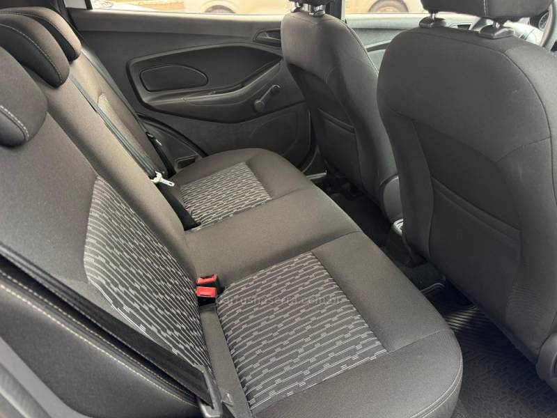 FORD - KA - 2017/2018 - Branca - R$ 41.990,00