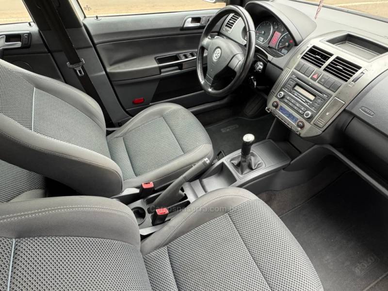 VOLKSWAGEN - POLO - 2012/2012 - Branca - R$ 44.900,00