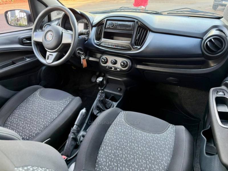 FIAT - UNO - 2021/2021 - Branca - R$ 46.900,00