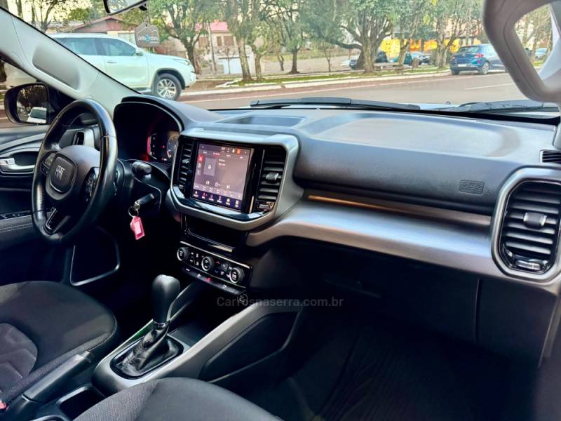 FIAT - TORO - 2022/2023 - Cinza - R$ 115.900,00