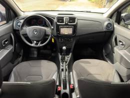 RENAULT - SANDERO - 2017/2017 - Prata - R$ 49.900,00