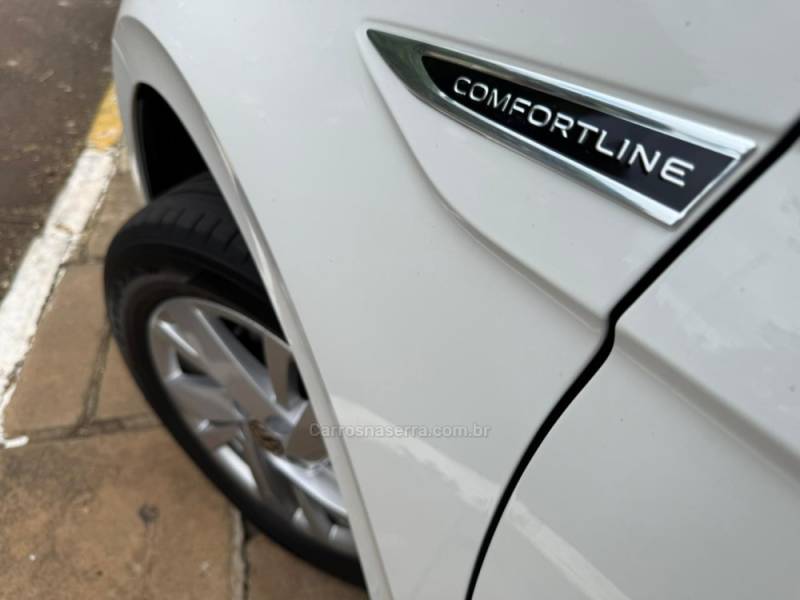 VOLKSWAGEN - POLO - 2024/2025 - Branca - R$ 99.900,00