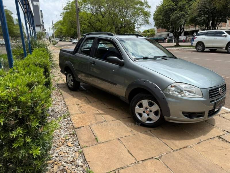 FIAT - STRADA - 2010/2010 - Cinza - R$ 44.900,00