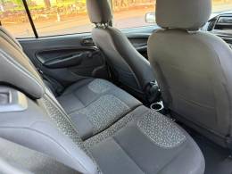 FIAT - UNO - 2021/2021 - Branca - R$ 46.900,00