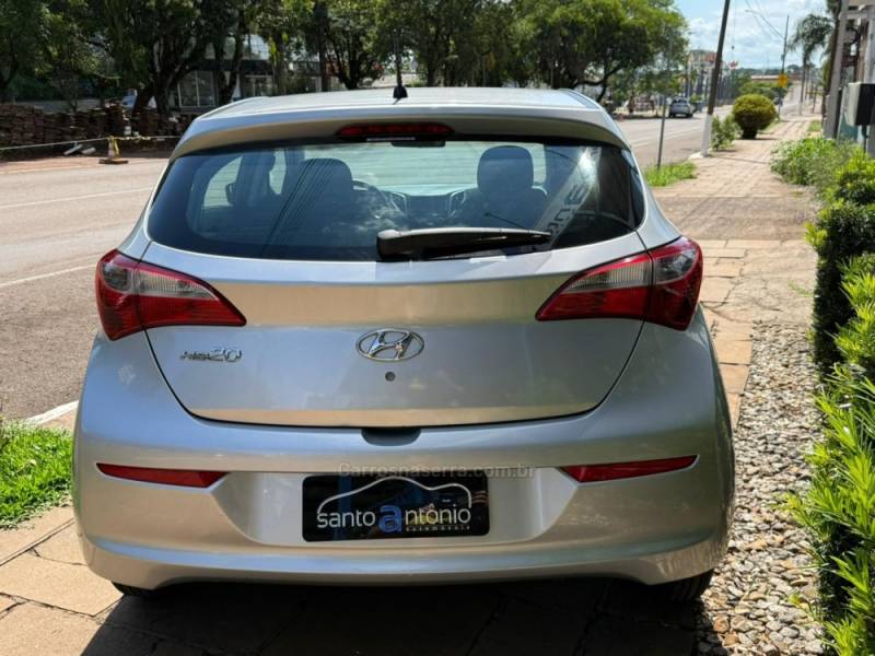 HYUNDAI - HB20 - 2018/2018 - Prata - R$ 54.900,00