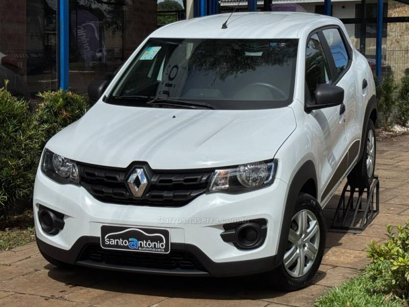 RENAULT - KWID - 2021/2021 - Branca - R$ 43.900,00