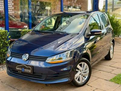 VOLKSWAGEN - FOX - 2015/2016 - Azul - R$ 51.900,00