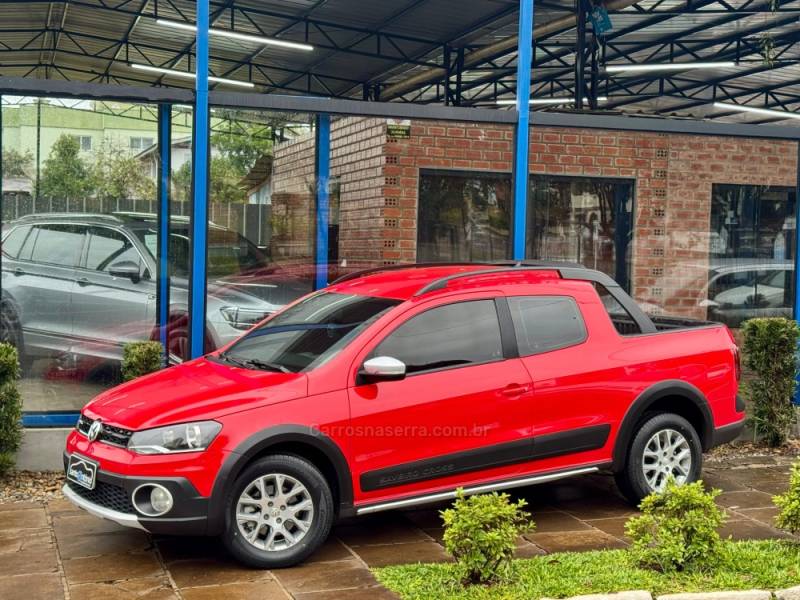 VOLKSWAGEN - SAVEIRO - 2016/2016 - Vermelha - R$ 73.900,00