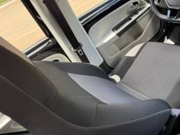 VOLKSWAGEN - UP - 2018/2018 - Preta - R$ 65.900,00