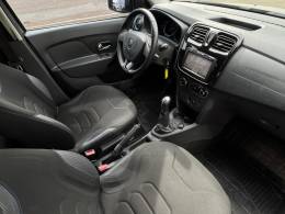 RENAULT - SANDERO - 2017/2017 - Prata - R$ 49.900,00