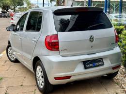 VOLKSWAGEN - FOX - 2013/2014 - Prata - R$ 42.900,00