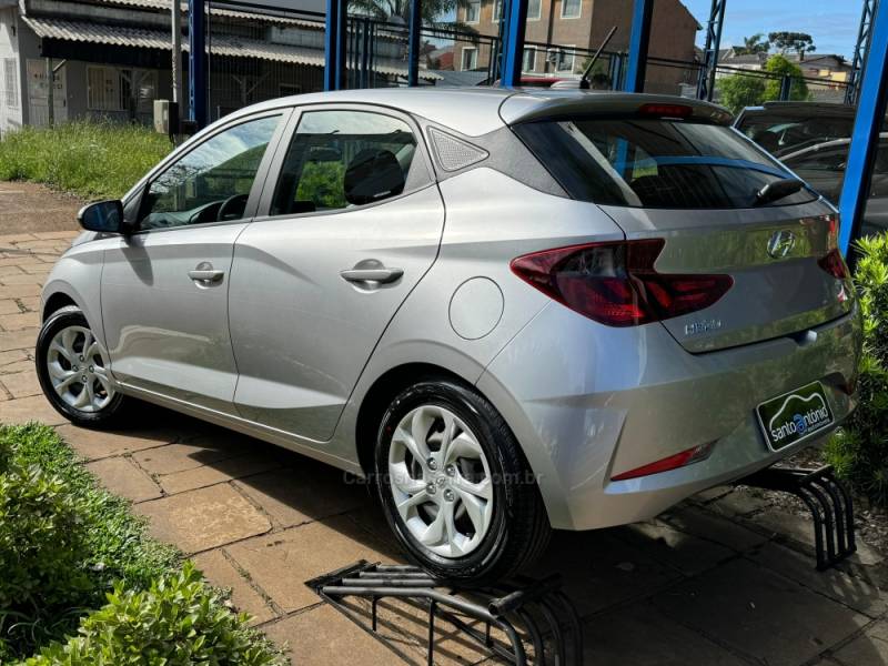 HYUNDAI - HB20 - 2022/2022 - Prata - R$ 74.900,00