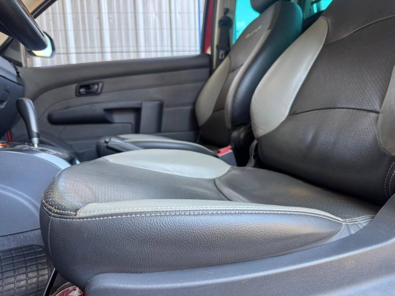 FIAT - STRADA - 2015/2016 - Vermelha - R$ 59.900,00