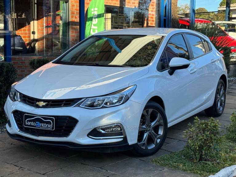 CHEVROLET - CRUZE - 2018/2018 - Branca - R$ 87.900,00