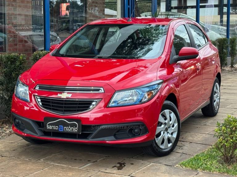 CHEVROLET - ONIX - 2014/2014 - Vermelha - R$ 46.990,00