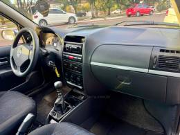 FIAT - PALIO - 2006/2007 - Prata - R$ 29.900,00